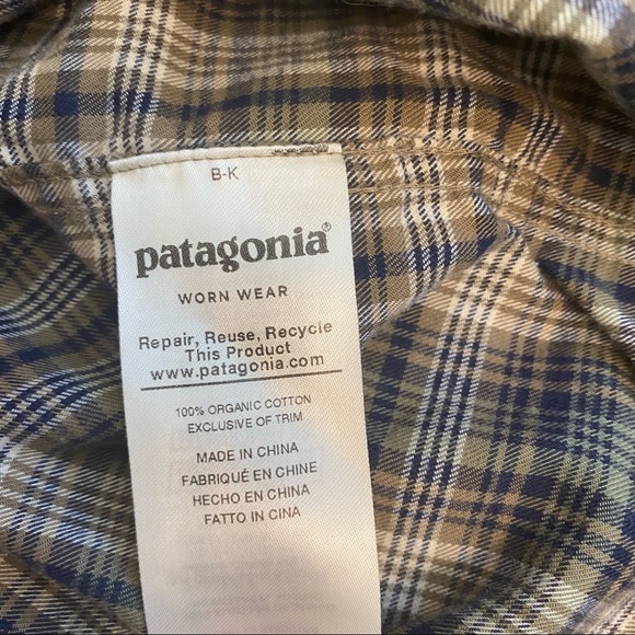 Patagonia Organic Cotton Plaid Long Sleeved Shirt - Picture 4 of 13